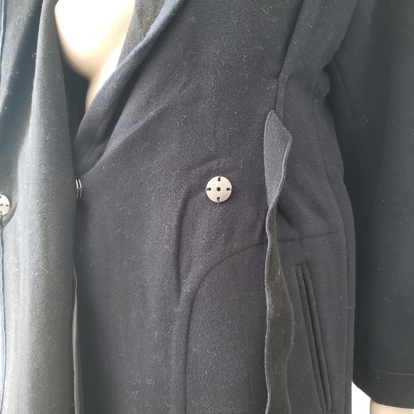 Tout à Coup | Two-tone Wool-blend Coat with Corset Lace-up Back and Tie Front - Picture 5 of 13